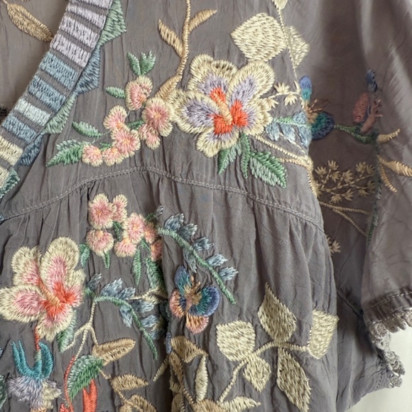 Johnny Was Tops - Johnny Was Short Sleeve Gray Blouse Colorful Romantic Embroidered Flowers Medium